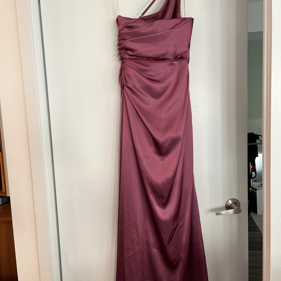 Galina Signature Charmeuse Draped One-Shoulder dress - Picture 3 of 5